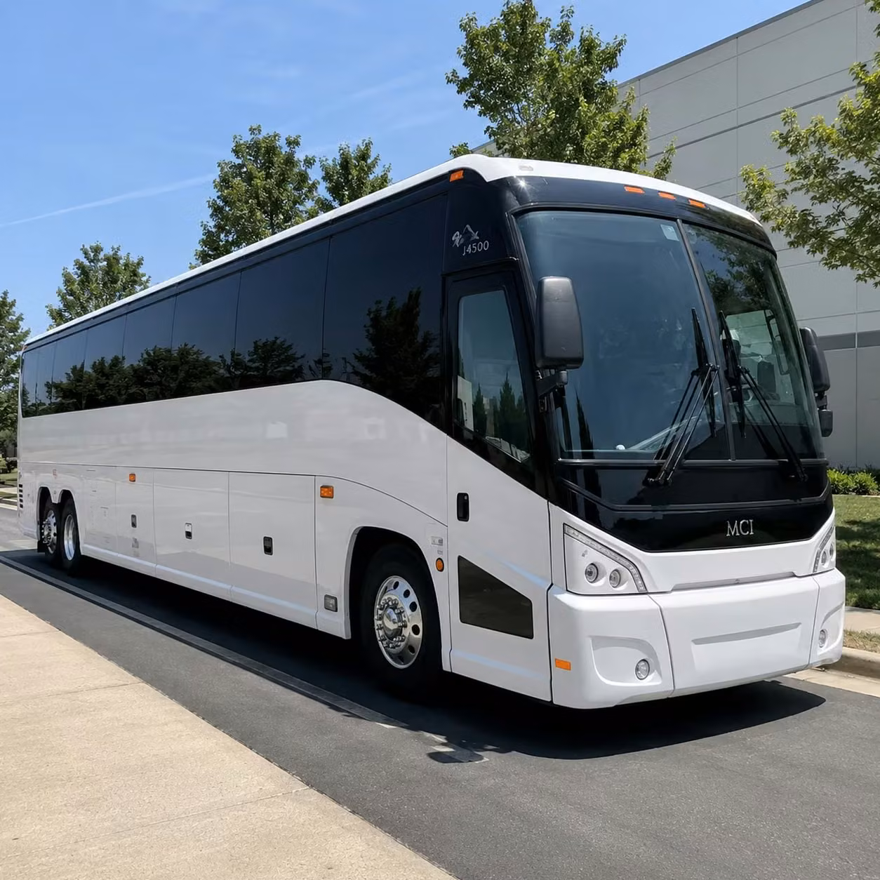 shuttle bus rentals for large groups attending virginia beach concerts and festivals