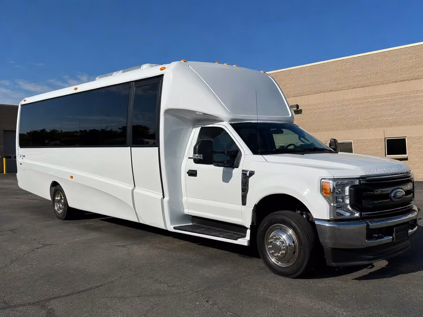 virginia beach 20 passenger minibus rental